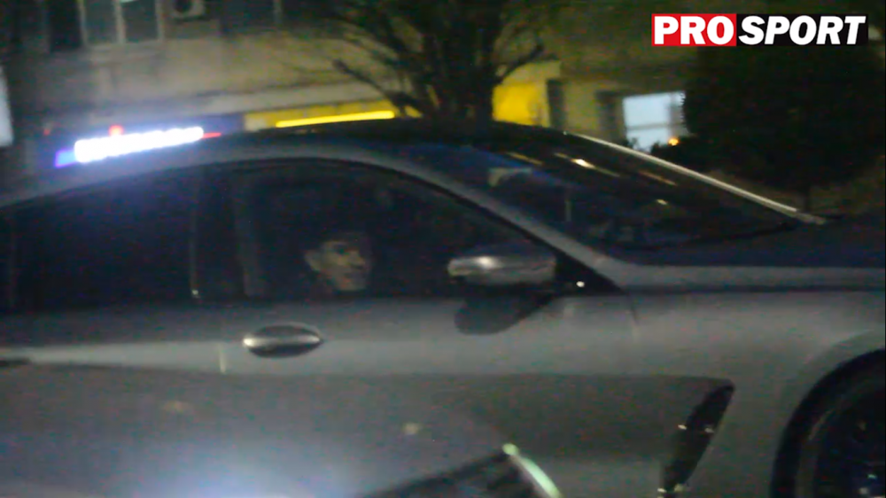 Primele imagini cu Florinel Coman in masina dupa ce a fost prins fara permis valabil in Romania! Cine este soferul 'perlei' lui Becali_9