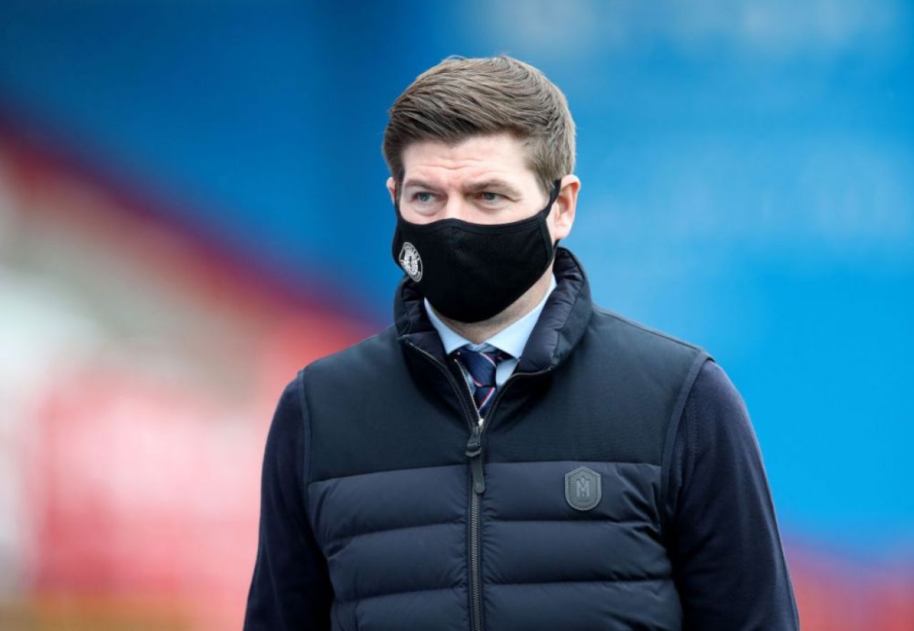 Ramane Ianis Hagi fara antrenor la Rangers? Gerrard poate reveni pe Anfield!