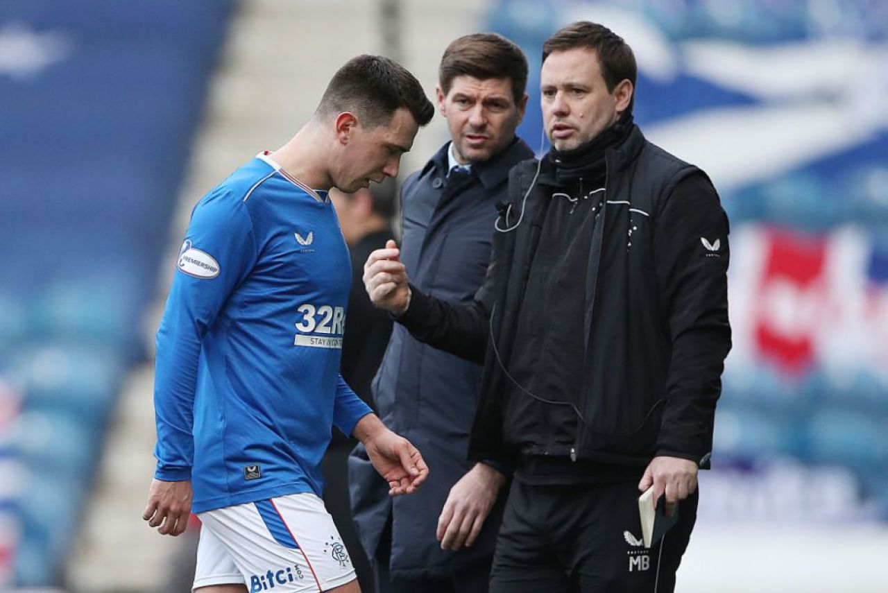 Ramane Ianis Hagi fara antrenor la Rangers? Gerrard poate reveni pe Anfield!