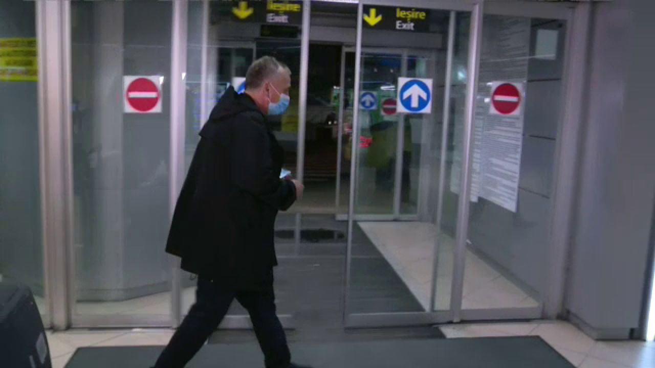 Petrescu NU mai antreneaza NICAIERI pana la vara: