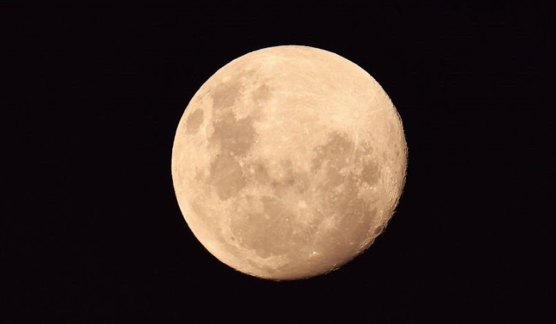 Spectacol in toiul noptii: apare luna de zapada sau luna foamei . Ce inseamna si cand poate fi vazuta