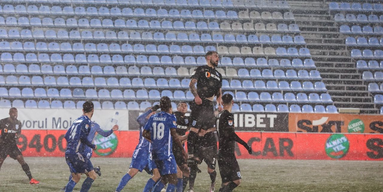 Chindia 1-0 Craiova | Faza SUPERBA a Chindiei! GOOOL IACOB, dupa ce a ratat un penalty! 11 metri CLAR refuzat Craiovei_1
