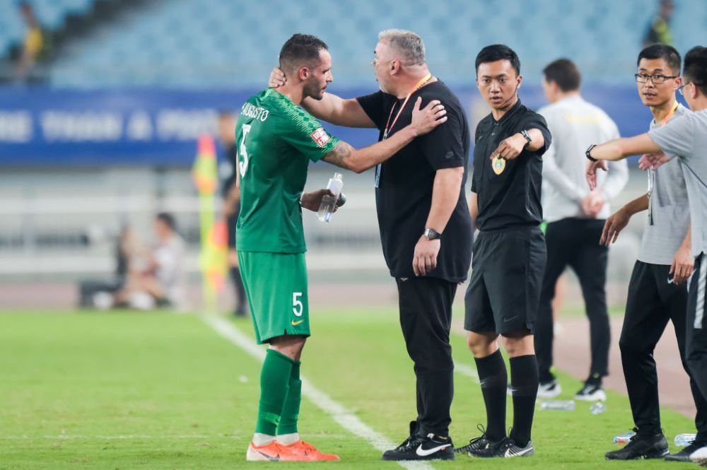 Fosta echipa a lui Cosmin Olaroiu s-a desfiintat la doar 3 luni dupa ce a castigat titlul in China! Anunt BOMBA_6