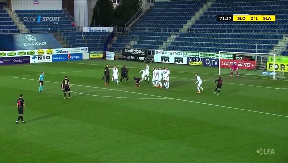 GOOOOL MONDIAL Stanciu! A pus mingea in vinclu in stilul lui Messi! Lovitura libera batuta MAGISTRAL! VIDEO_2