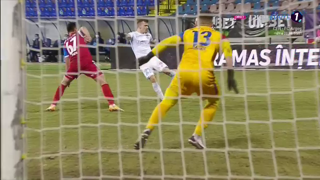 A venit cu RACHETA la el! Olaru, al 5-lea gol cu STANGUL in acest sezon, desi e piciorul lui mai slab! Cum a marcat cu Botosani_8