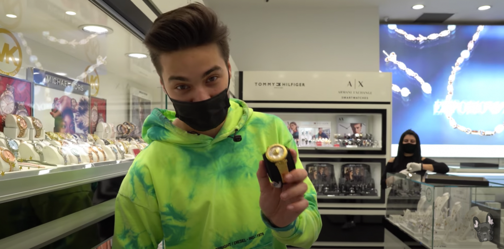 Dorian Popa, de nerecunoscut! :) Selly a preluat contul sau si s-a transformat total! Imaginile care au provocat crize de ras_23