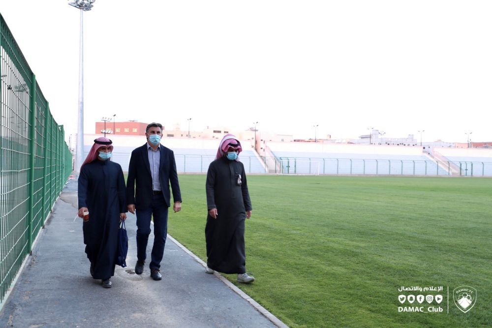 Lupescu, in vizita la echipa 'magicianului' Budescu! Imagini cu directorul tehnic al Federatiei Arabe alaturi de seicii de la Damac_6