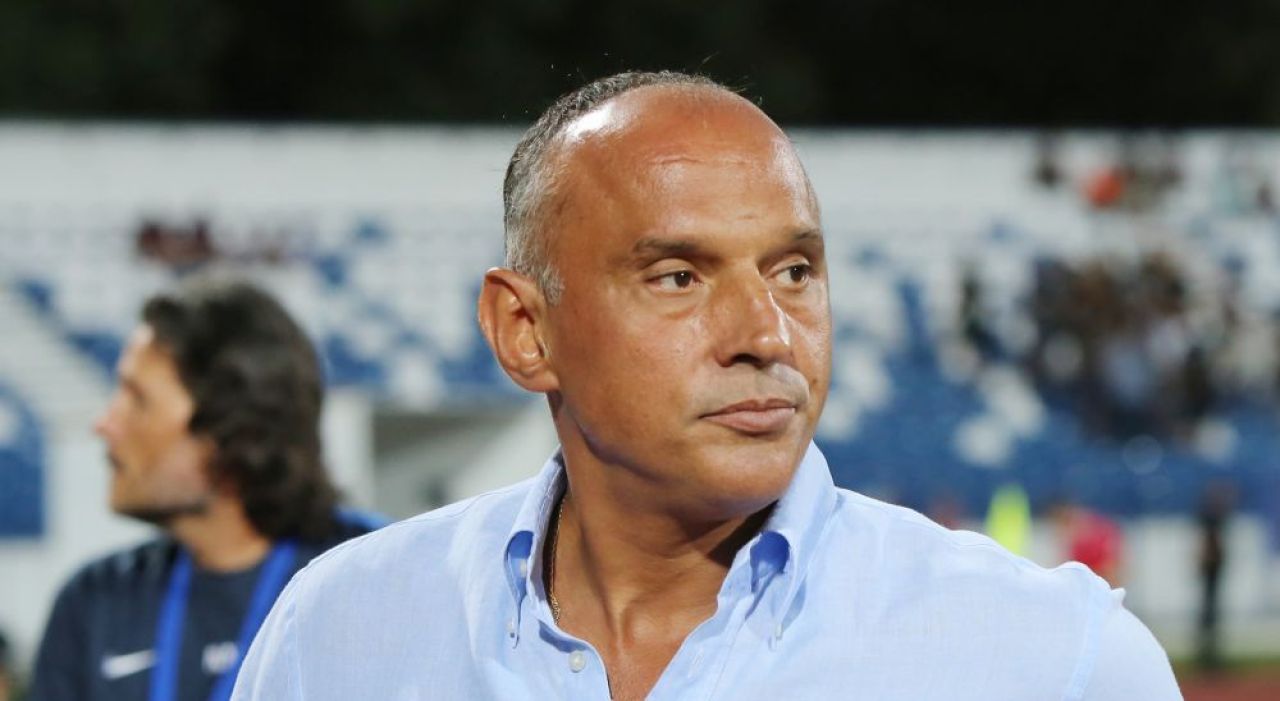 Ambrosie il da in judecata pe Prunea dupa ce fostul portar l-a numit