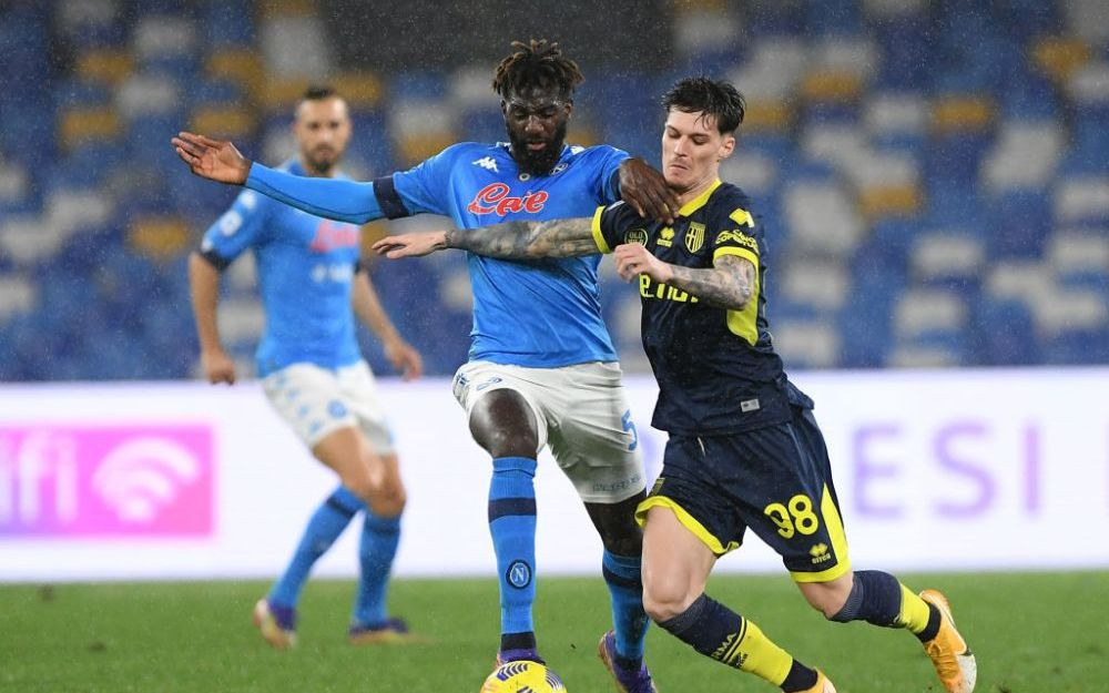 Sa vorbeasca cineva cu el, sa ii spuna asta! Explicatia lui Ilie Dumitrescu pentru situatia lui Man la Parma! Care ar fi solutia pentru fotbalistul roman