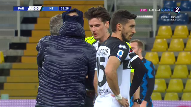 Panica la Parma! Man l-a SPERIAT pe D'Aversa dupa o intrare dura! A fost schimbat la pauza de antrenorul italian_23