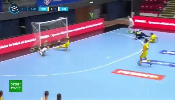 Golul 2 reusit de Anel Radmiljovic in Romania - Bosnia-Hertegovina.