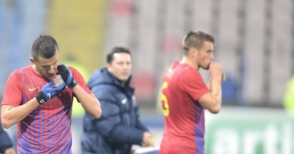 Dezvaluiri INCREDIBILE din primul mandat al lui Reghecampf la FCSB! Ce se afla in pungutele controversate din care au baut jucatorii in timpul unui meci_3