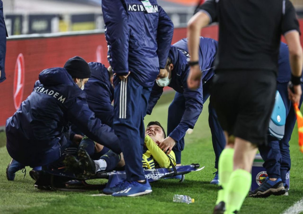 Meci HORROR pentru Ozil in Turcia! A ratat dintr-o pozitie INCREDIBILA, apoi a iesit accidentat de pe teren! Cat va lipsi_7
