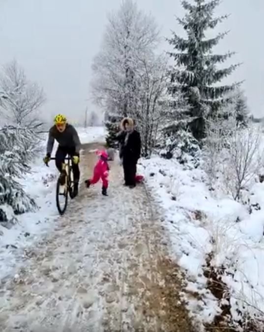 Amenda halucinanta pentru biciclistul care a infuriat planeta! Cat trebuie sa plateasca dupa ce a dat jos un copil pentru a-si face loc_10