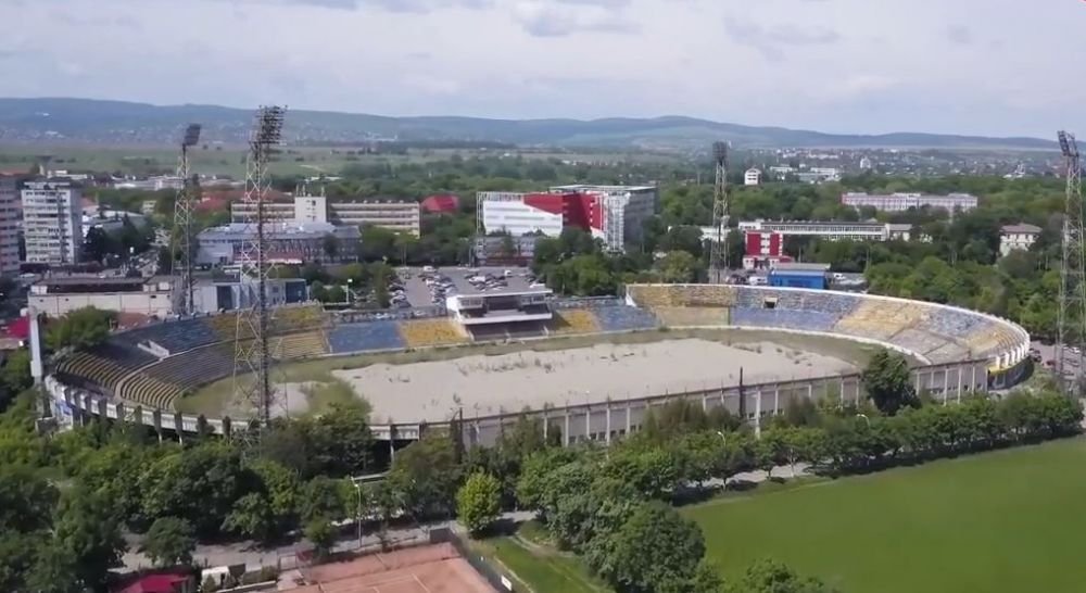 FRF se baga si la stadioane! Burleanu a discutat cu primarul pentru salvarea unei arene lasate in PARAGINA! Anunt de ultima ora_15