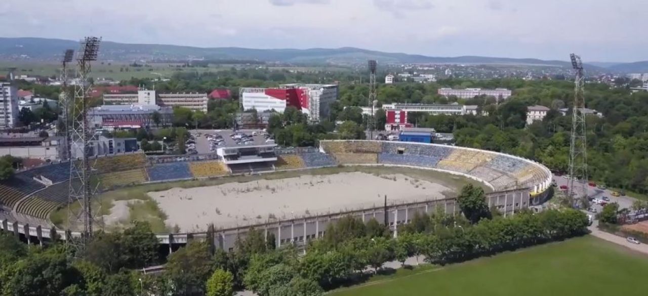 FRF se baga si la stadioane! Burleanu a discutat cu primarul pentru salvarea unei arene lasate in PARAGINA! Anunt de ultima ora_16