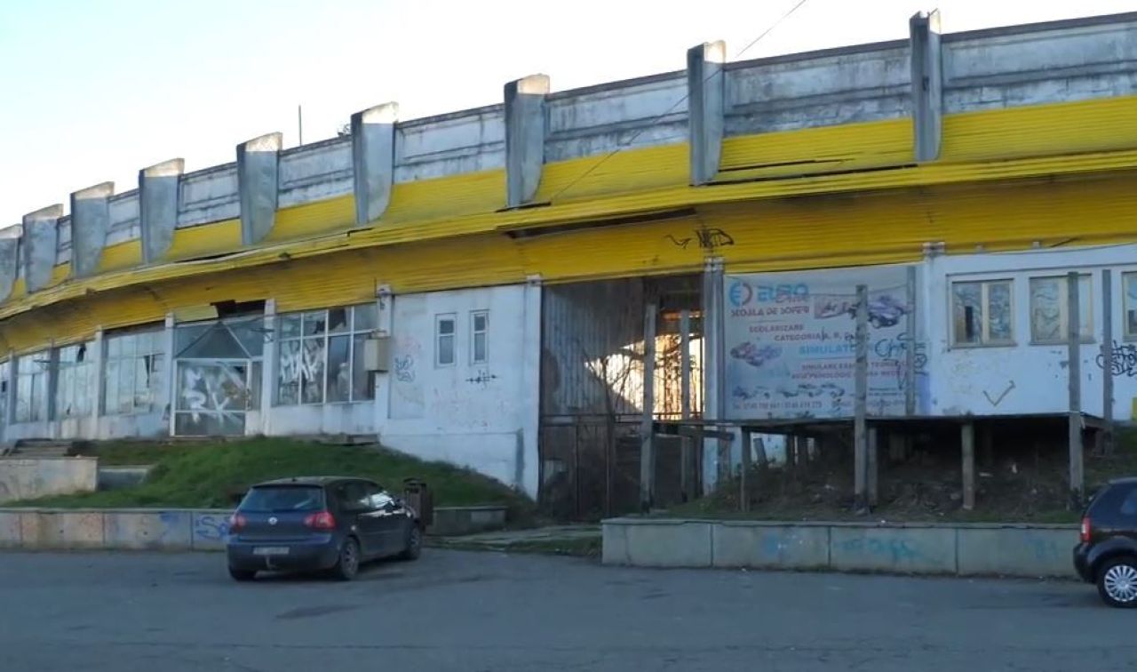 FRF se baga si la stadioane! Burleanu a discutat cu primarul pentru salvarea unei arene lasate in PARAGINA! Anunt de ultima ora_18