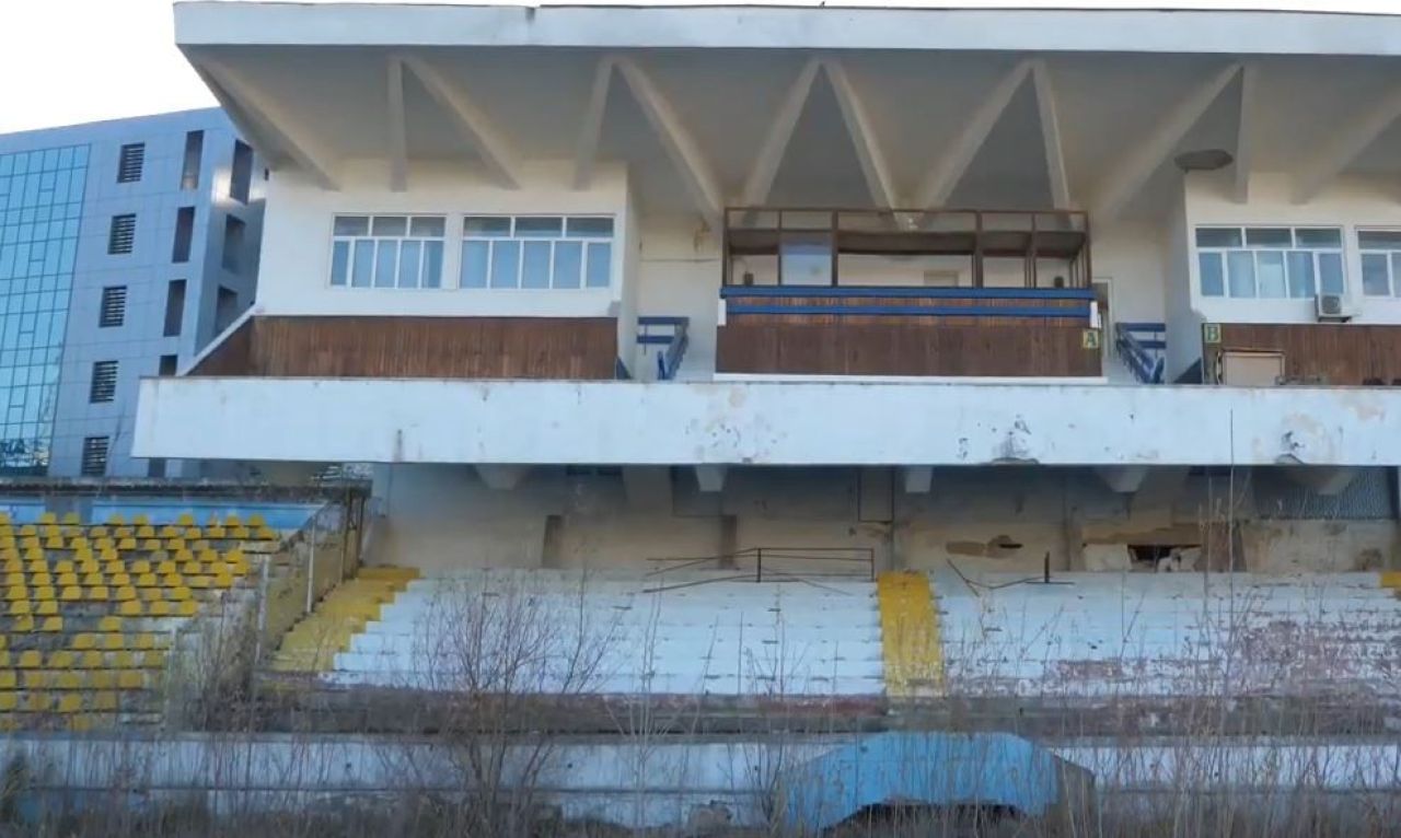FRF se baga si la stadioane! Burleanu a discutat cu primarul pentru salvarea unei arene lasate in PARAGINA! Anunt de ultima ora_35