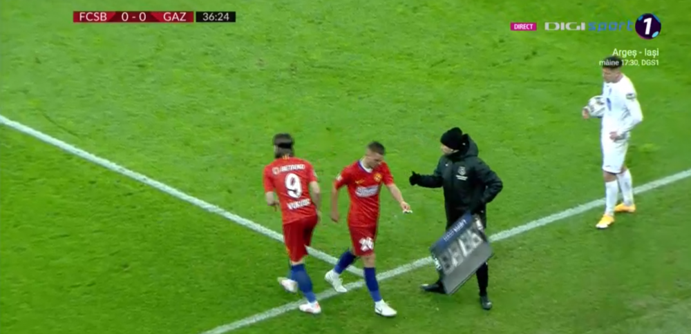 Inlocuitorul lui Coman n-a rezistat nicio repriza pe teren! Oaida n-a impresionat si a fost schimbat inainte de pauza cu Vukusic _3