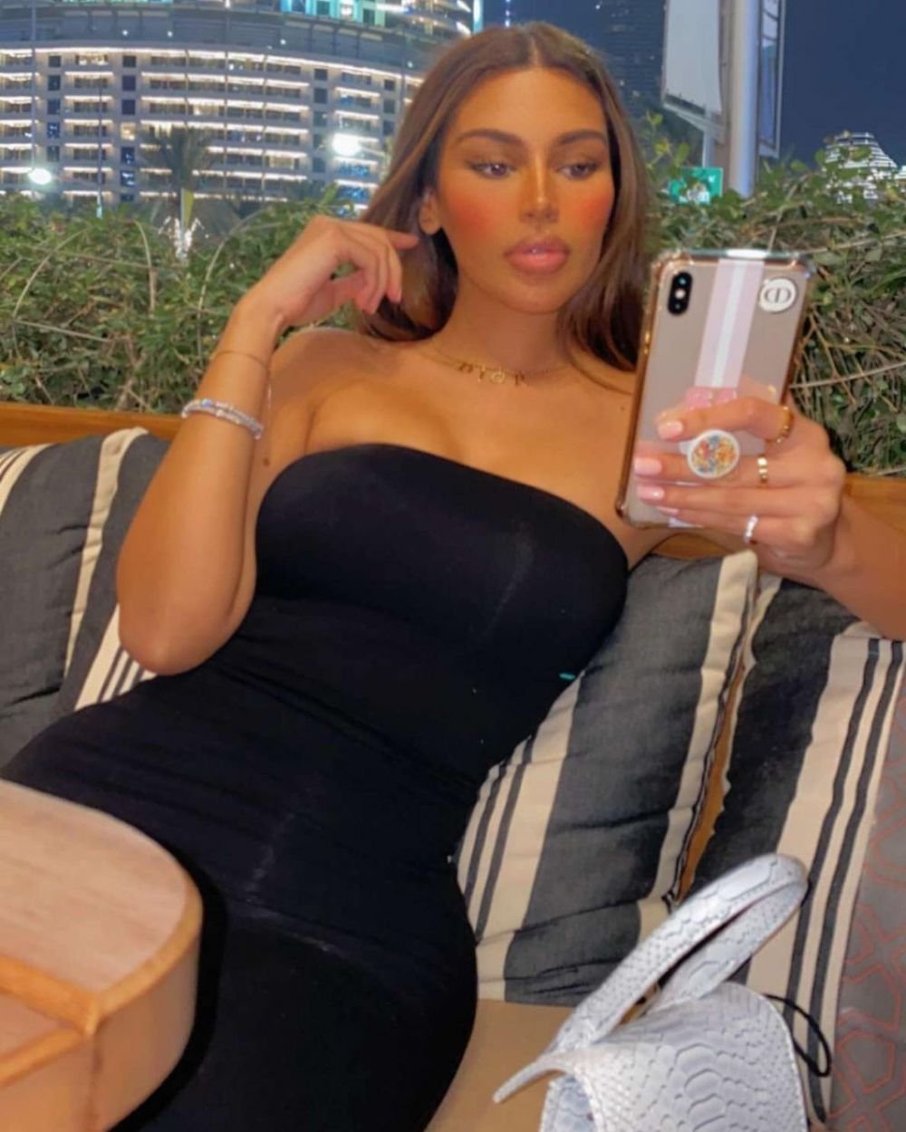 Noile membre din clanul Kardashian - Jenner?! Surorile care arata aproape IDENTIC cu cele mai populare influencere! Fanii au crezut ca nu vad bine_9
