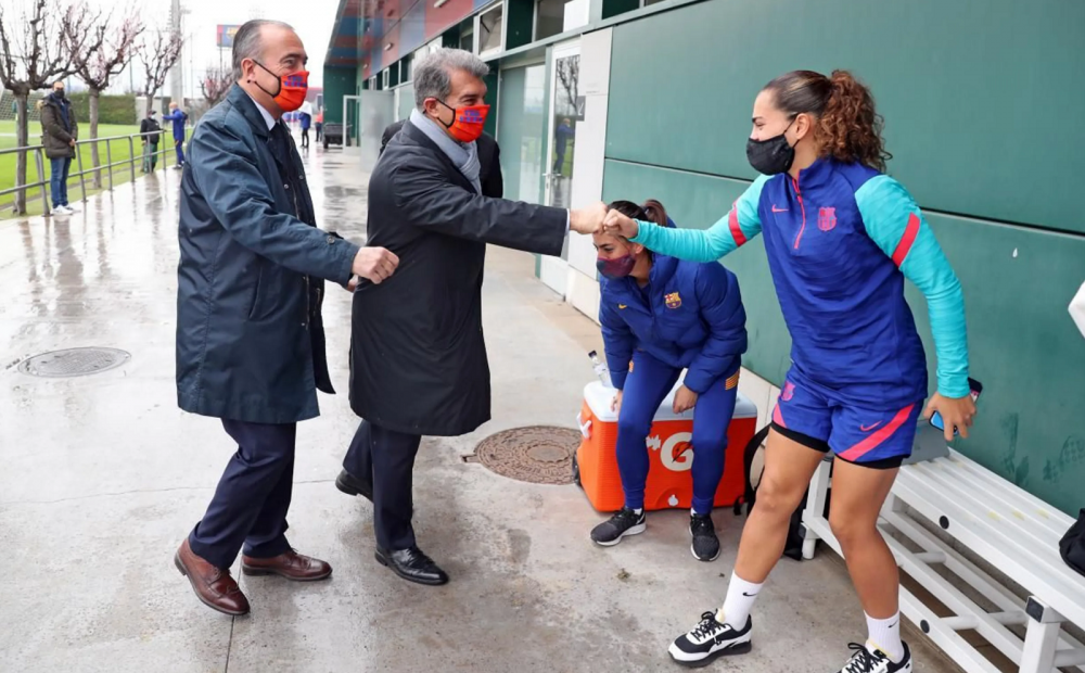 Laporta s-a dus in VESTIAR la Barcelona dupa ce a fost ales presedinte! Mesajul RAZBOINIC pentru returul cu PSG: 