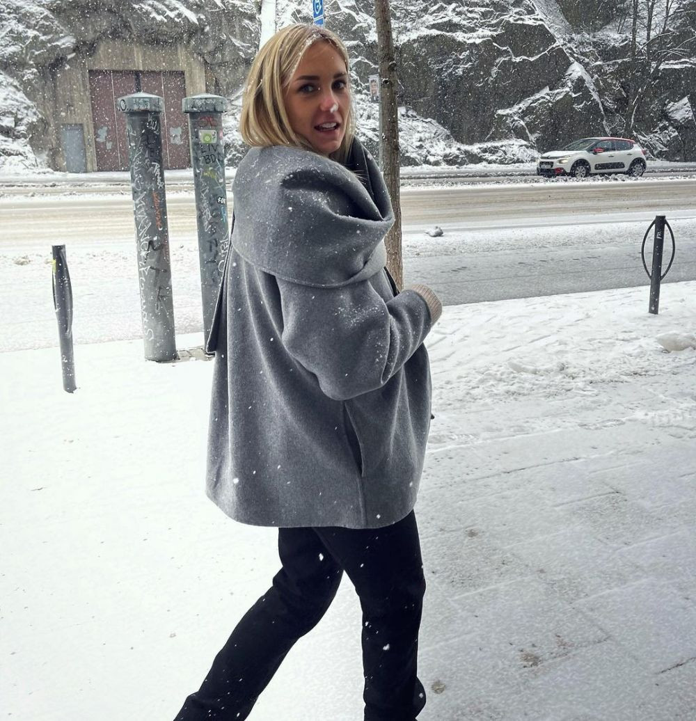 Clipe de GROAZA prin care a trecut starul din Premier League! Hotii i-au spart casa cu macete! Portarul si familia sa erau inauntru&nbsp;