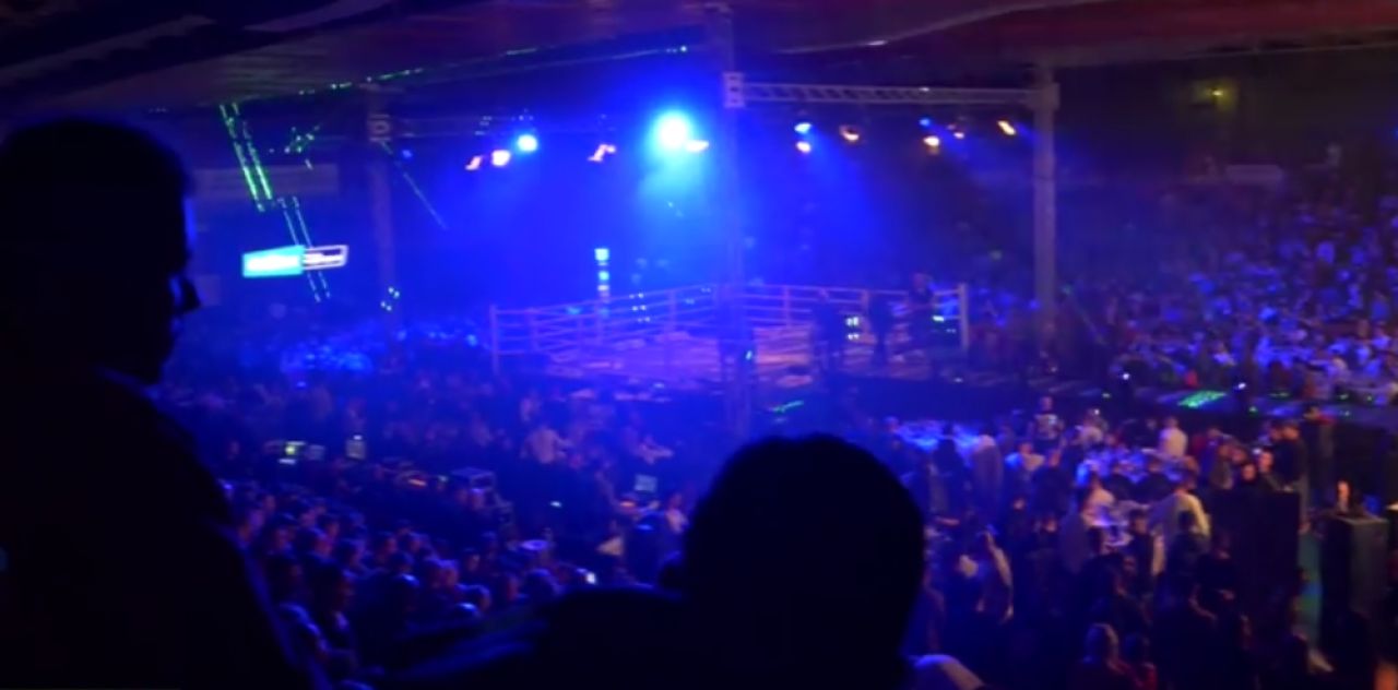 BATAIE PE VIATA SI PE MOARTE! Bogdan Stoica l-a BATUT pe monstrul Latifaj la revenirea sa in ring dupa 2 ani! Rambo a GOLIT Mitraliera! VIDEO_2