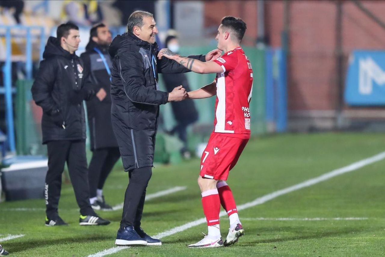 Revenire importanta la Dinamo dupa scandalul provocat de Gueye! Cine este fotbalistul care ar putea intra pe teren in meciul cu FC Arges_4