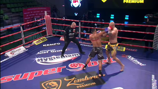 VIDEO: 'Rambo' a RUPT 'Mitraliera'! Bataie intre David si Goliat: lovituri MONTRUOASE! Rambo a luat meciul la decizie_5