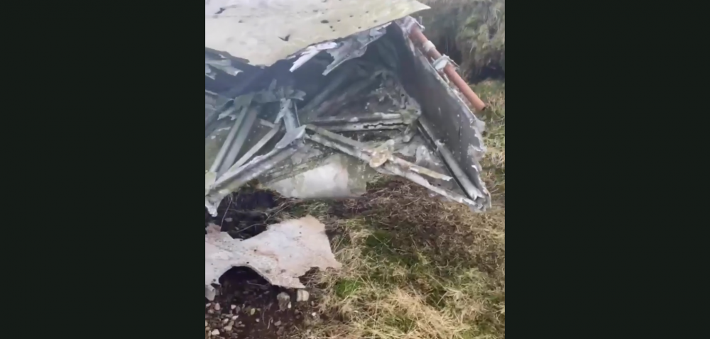 Descoperire INCREDIBILA facuta de doua femei in timpul unei plimbari! Au gasit epava unui avion prabusit in urma cu aproape 80 de ani_5