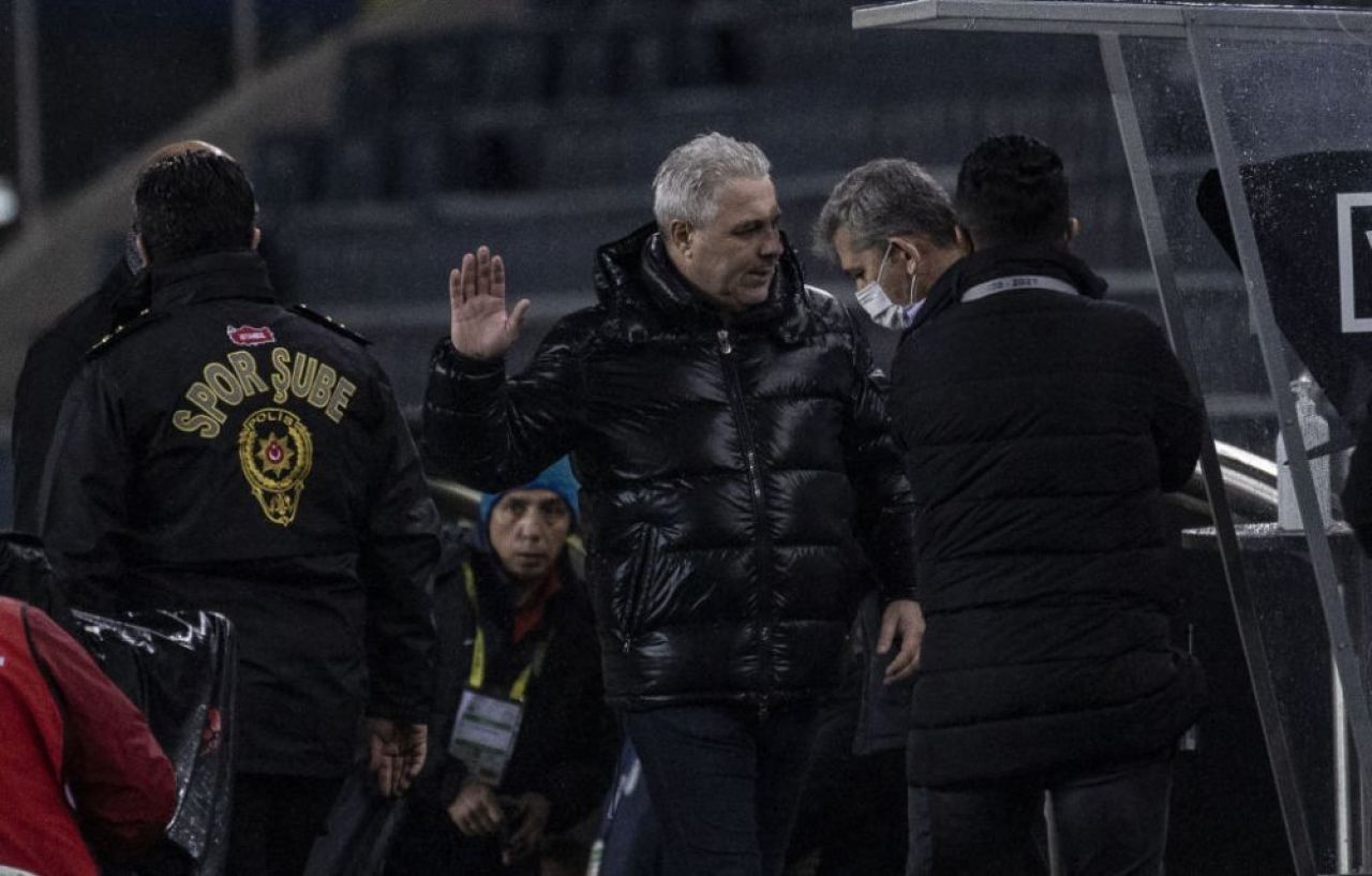Atac DUR la adresa lui Sumudica! Presedintele lui Rizespor a rupt tacerea: