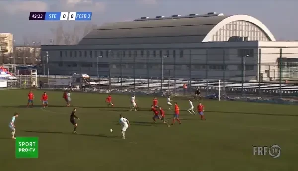 Nsiah, aproape sa inscrie dupa o gafa a lui Nedelcu! Atacantul trimite mult pe langa poarta