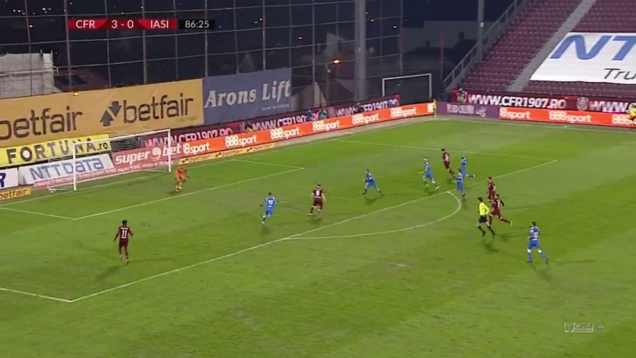 Tu sigur esti islandez, baiatu' meu? :)) Sigurjonsson, assist MAGNIFIC pentru Deac in meciul CFR-ului! Pasa BRAZILIANA care i-a lasat masca pe colegi_1