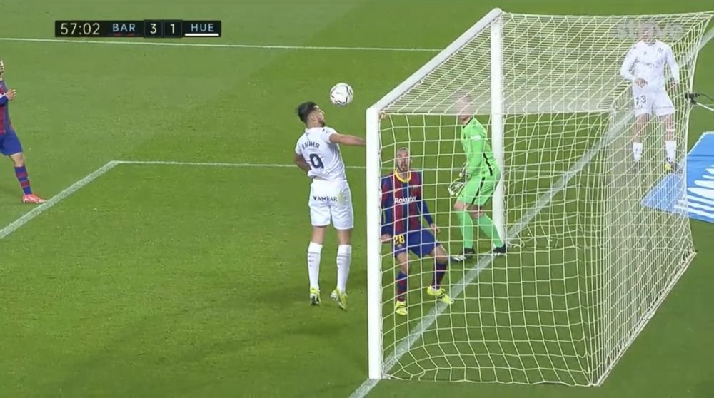 Tocmai a avut loc una dintre marile ratari din ISTORIA fotbalului sub ochii lui Messi! Ce a putut sa faca atacantul la un metru de poarta adversa. Faza face inconjurul lumii_2