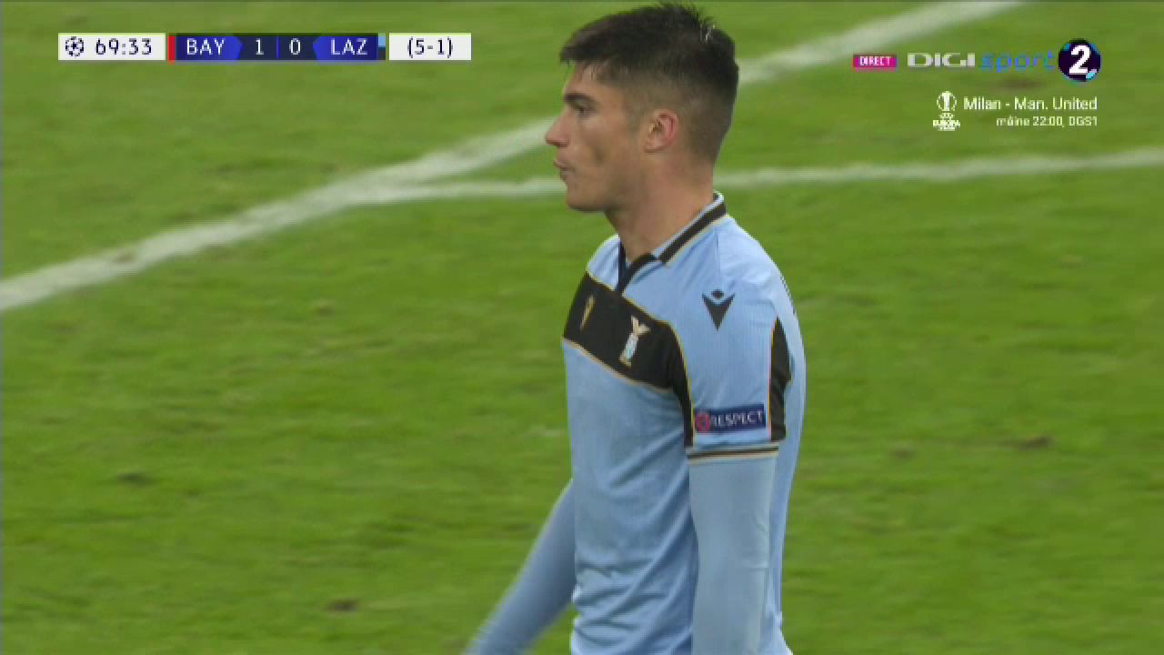 A incercat sa-l pacaleasca pe Istvan Kovacs la Bayern - Lazio! Romanul s-a enervat si a reactionat imediat! Ce decizie a luat_10