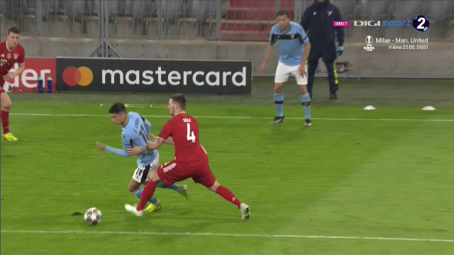 A incercat sa-l pacaleasca pe Istvan Kovacs la Bayern - Lazio! Romanul s-a enervat si a reactionat imediat! Ce decizie a luat_11