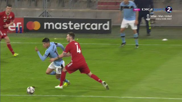 A incercat sa-l pacaleasca pe Istvan Kovacs la Bayern - Lazio! Romanul s-a enervat si a reactionat imediat! Ce decizie a luat_12
