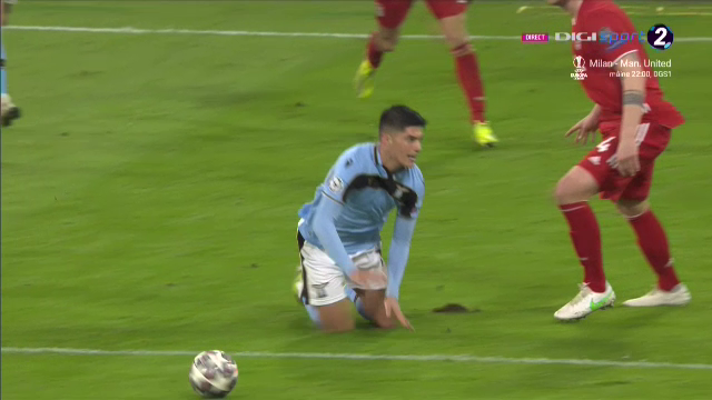 A incercat sa-l pacaleasca pe Istvan Kovacs la Bayern - Lazio! Romanul s-a enervat si a reactionat imediat! Ce decizie a luat_16