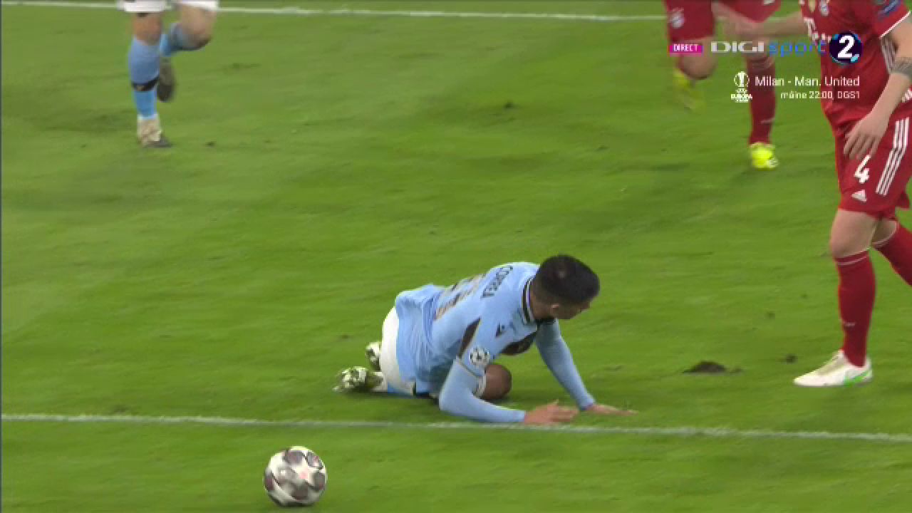 A incercat sa-l pacaleasca pe Istvan Kovacs la Bayern - Lazio! Romanul s-a enervat si a reactionat imediat! Ce decizie a luat_17