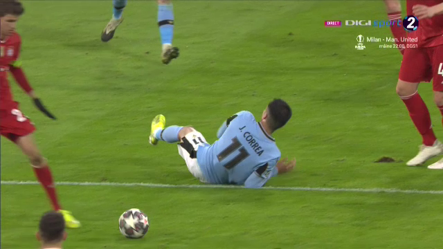A incercat sa-l pacaleasca pe Istvan Kovacs la Bayern - Lazio! Romanul s-a enervat si a reactionat imediat! Ce decizie a luat_19