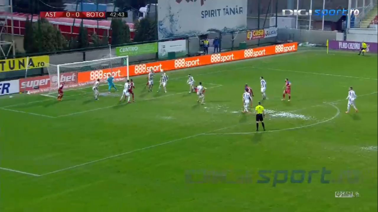 VIDEO | SUPER-EXECUTIE la Giurgiu! Papa de la Botosani a trimis o bomba in vinclul portii_3