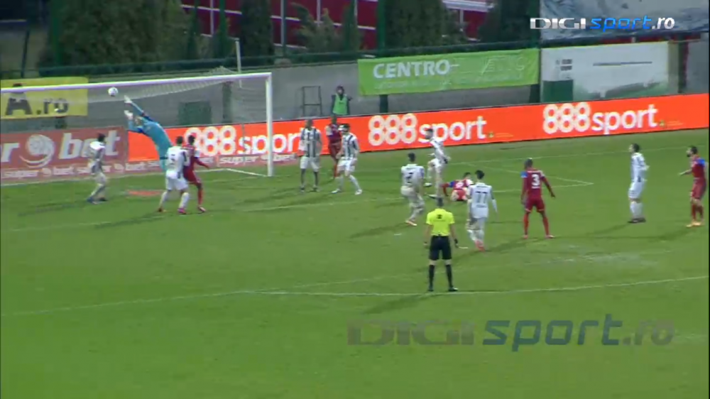 VIDEO |  SUPER-EXECUTIE la Giurgiu! Papa de la Botosani a trimis o bomba in vinclul portii_8