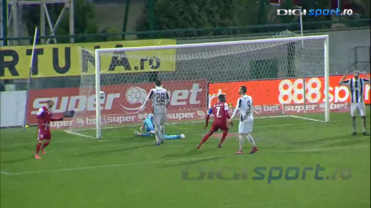 VIDEO | SUPER-EXECUTIE la Giurgiu! Papa de la Botosani a trimis o bomba in vinclul portii_9