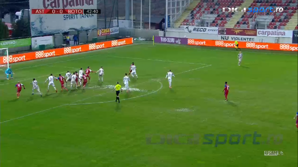 VIDEO |  SUPER-EXECUTIE la Giurgiu! Papa de la Botosani a trimis o bomba in vinclul portii_11