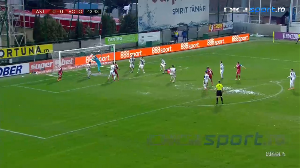 VIDEO |  SUPER-EXECUTIE la Giurgiu! Papa de la Botosani a trimis o bomba in vinclul portii_15