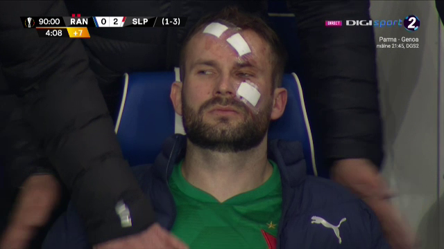 Atentie, imagini socante! Atac monstruos: i-a spart capul pur si simplu cu o lovitura dementa in Rangers - Slavia! Cum arata capul portarului dupa atac_19