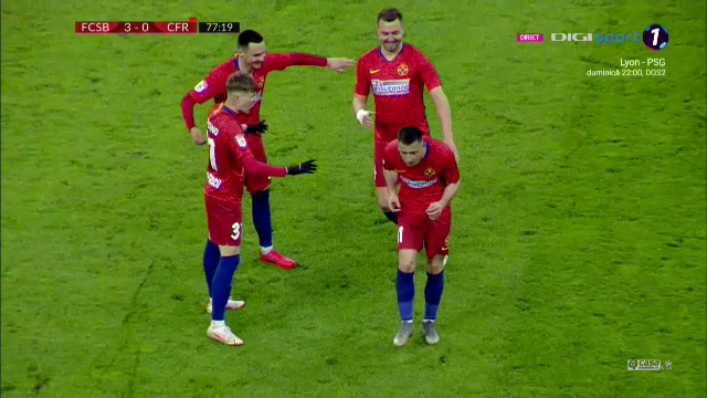 Momente INCREDIBILE pe National Arena dupa golul lui Morutan! MM a luat bannerul sponsorului si a inceput sa ALERGE prin tribuna! Morutan si Popescu au inceput sa danseze ca ROBOTII!_16