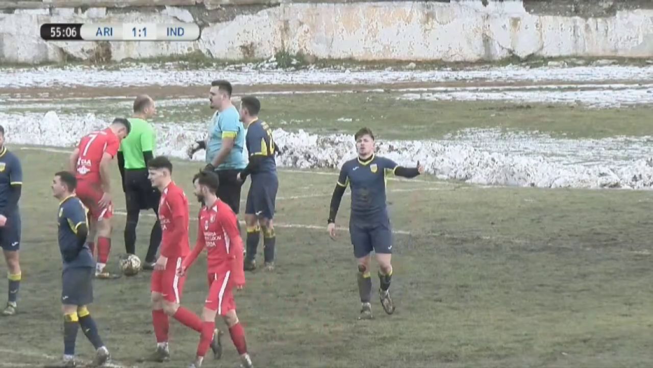 'Messi' CURAT! :) Un jucator din Liga a 3-a din Romania, gol FANTASTIC! Portarul grasut Suciu, EROU, apoi gafa mare in acelasi meci! Ce a putut sa se intample_4