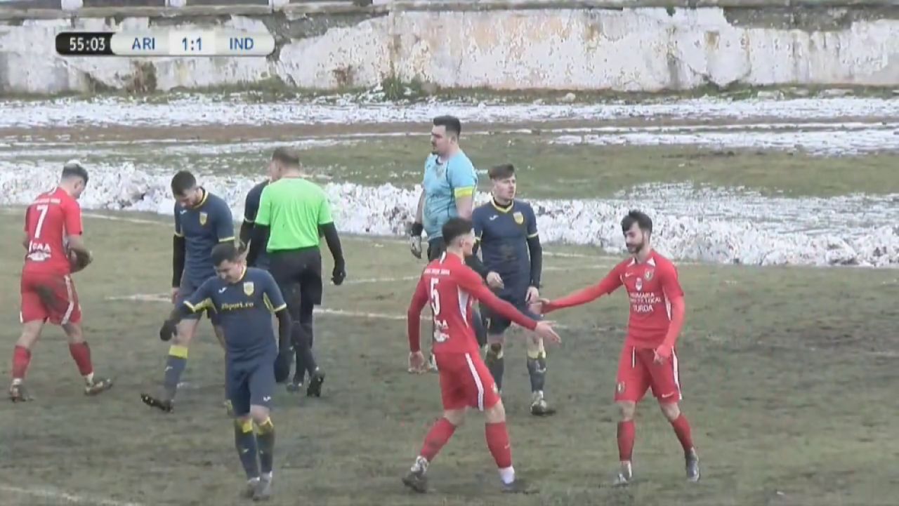 'Messi' CURAT! :) Un jucator din Liga a 3-a din Romania, gol FANTASTIC! Portarul grasut Suciu, EROU, apoi gafa mare in acelasi meci! Ce a putut sa se intample_9