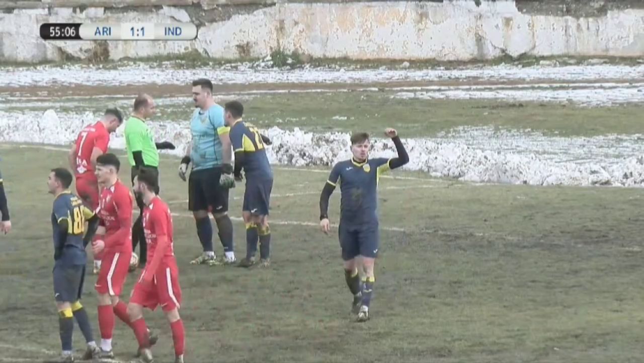 'Messi' CURAT! :) Un jucator din Liga a 3-a din Romania, gol FANTASTIC! Portarul grasut Suciu, EROU, apoi gafa mare in acelasi meci! Ce a putut sa se intample_11